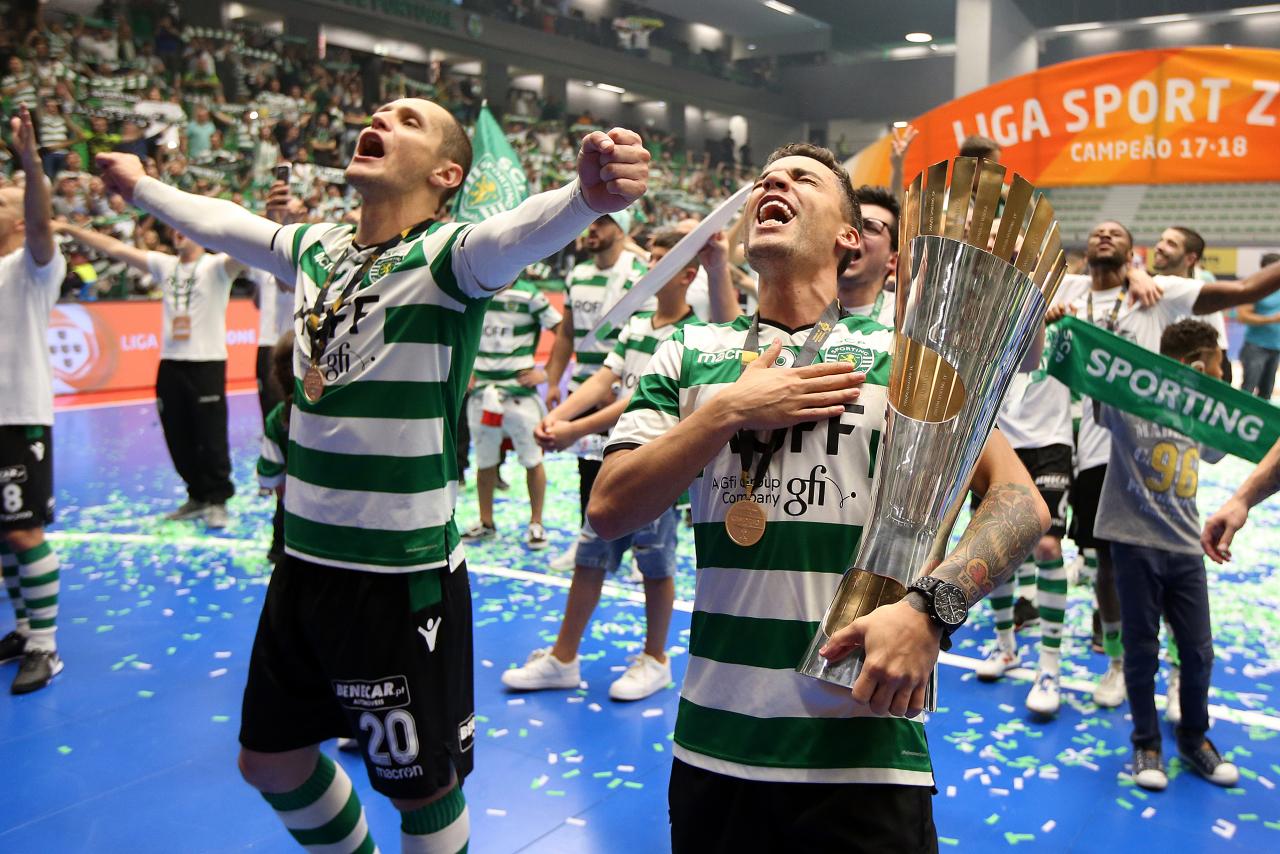 30JUN18 SCP x SLB troféu.jpg