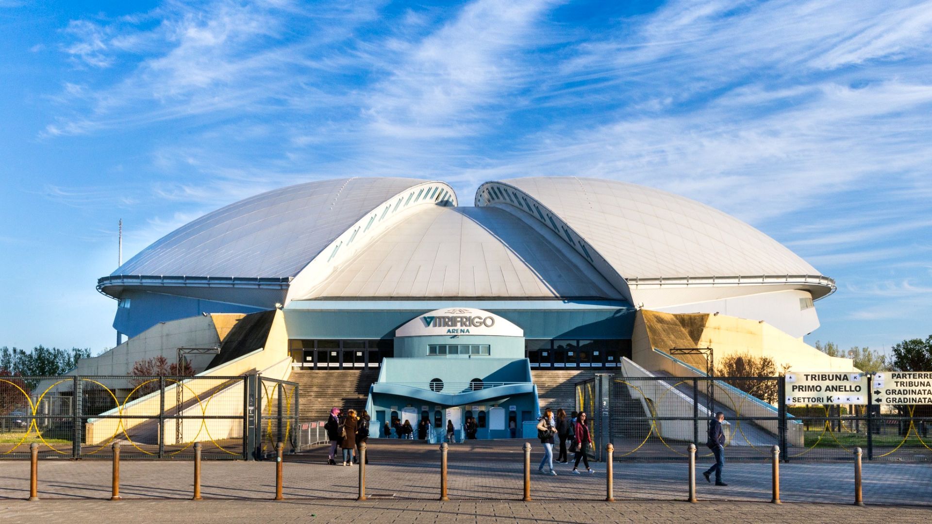 Vitrifrigo Arena Exterior.jpg