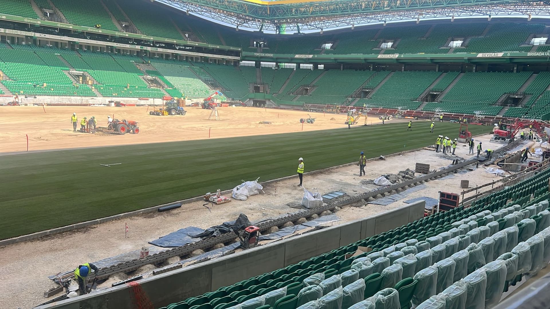 SCP Alvalade 2.0 - Obras 06 Agosto de 2025 - Relvado.jpeg