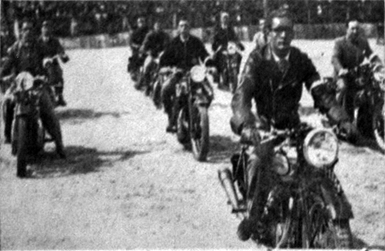 Ficheiro:Motociclismo-1936.jpg