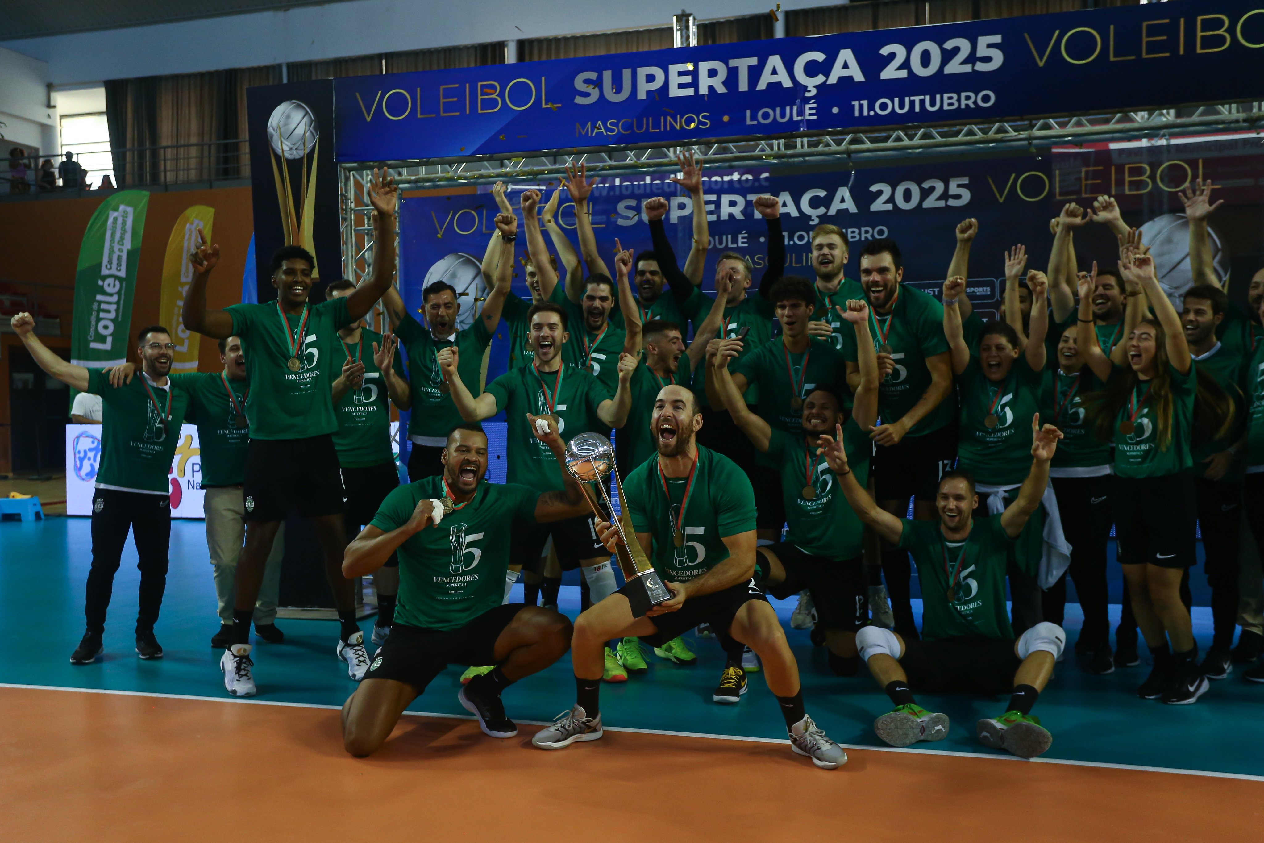 SCP Volei Supertaça 2025.26 - pódio.jpg