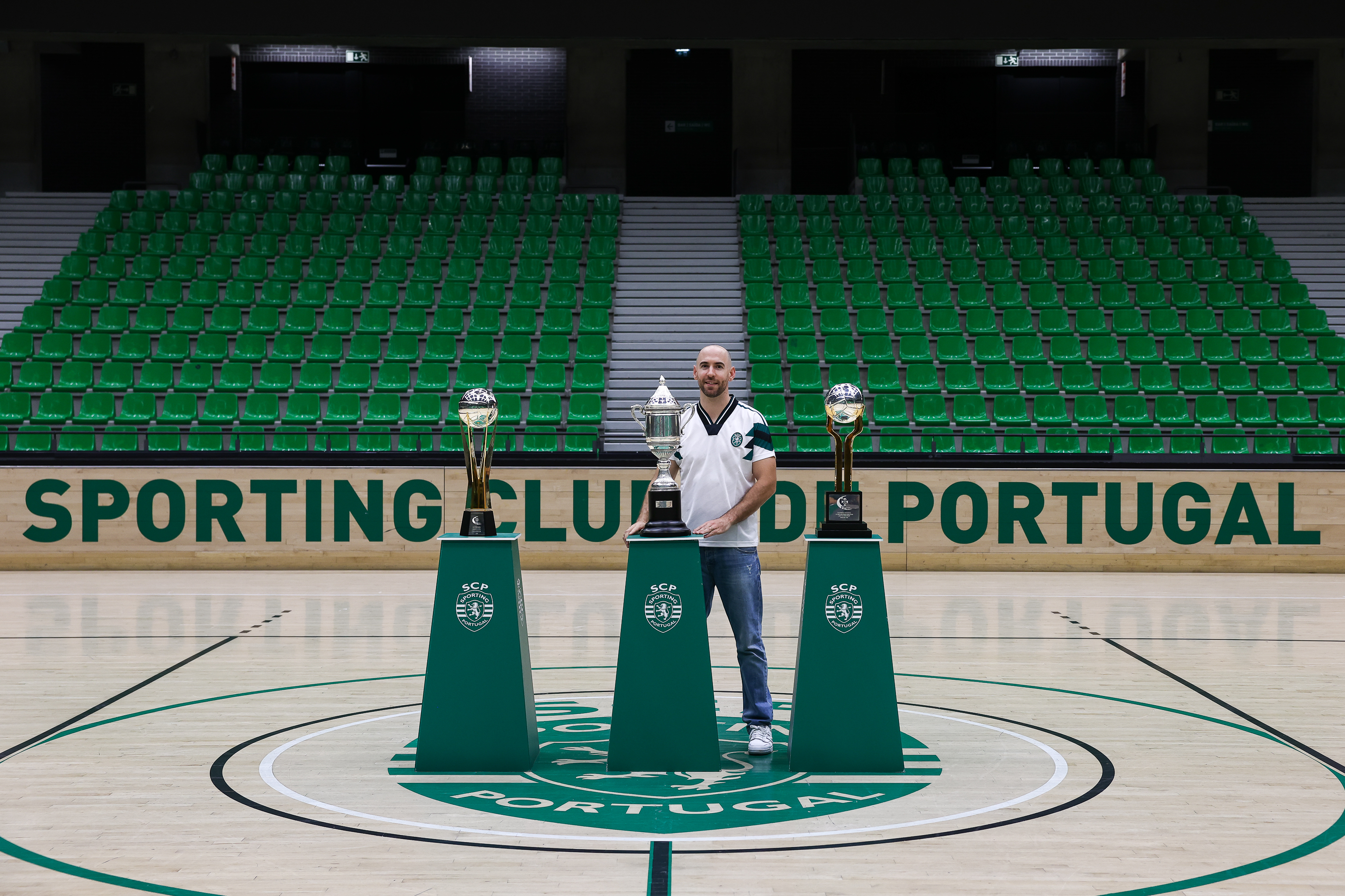 SCP Voleibol - Troféus Época 2025-2026.jpg