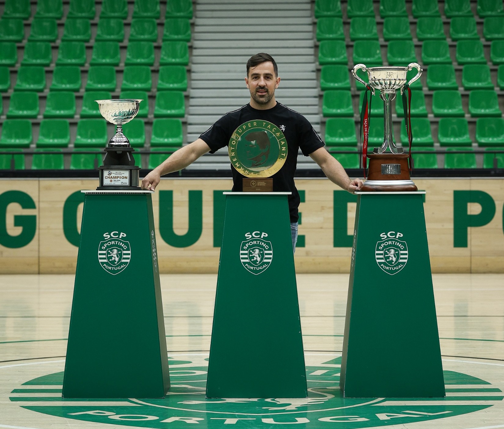 SCP Hóquei em Patins - Troféus Época 2025-2026.jpg