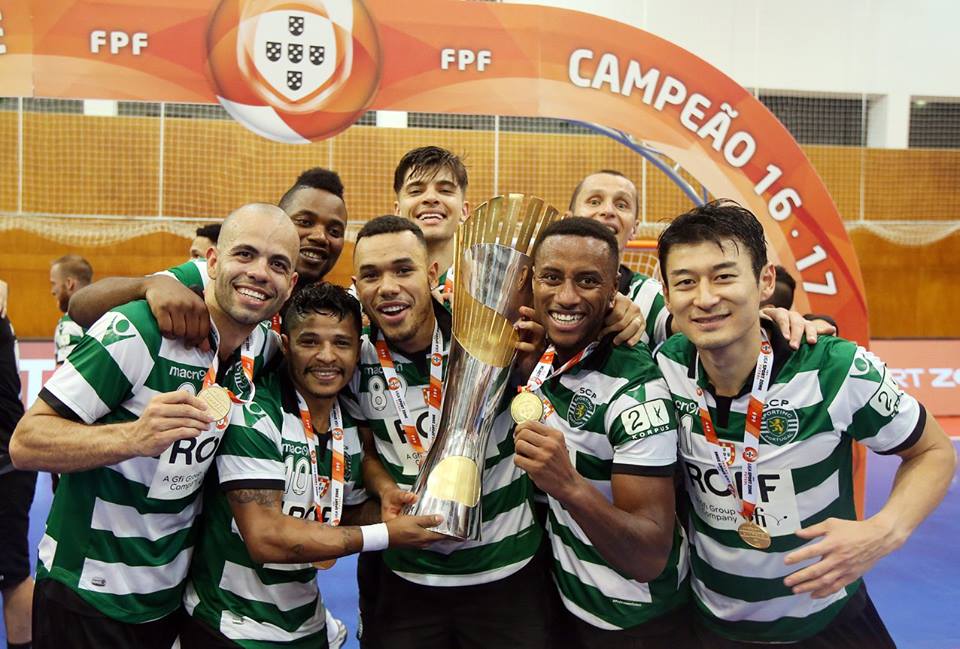 Diogo, Deo, Dieguinho, Pany e Caio Japa. Djô, Léo e Fortino.