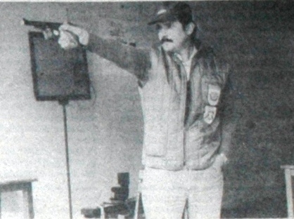 Ficheiro:José-Jacques-Pena-Tiro-maio-84.jpg