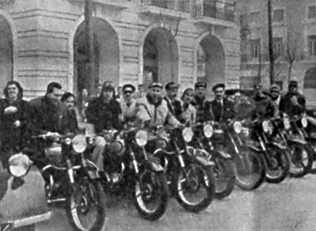Ficheiro:Motociclismo-1951.jpg