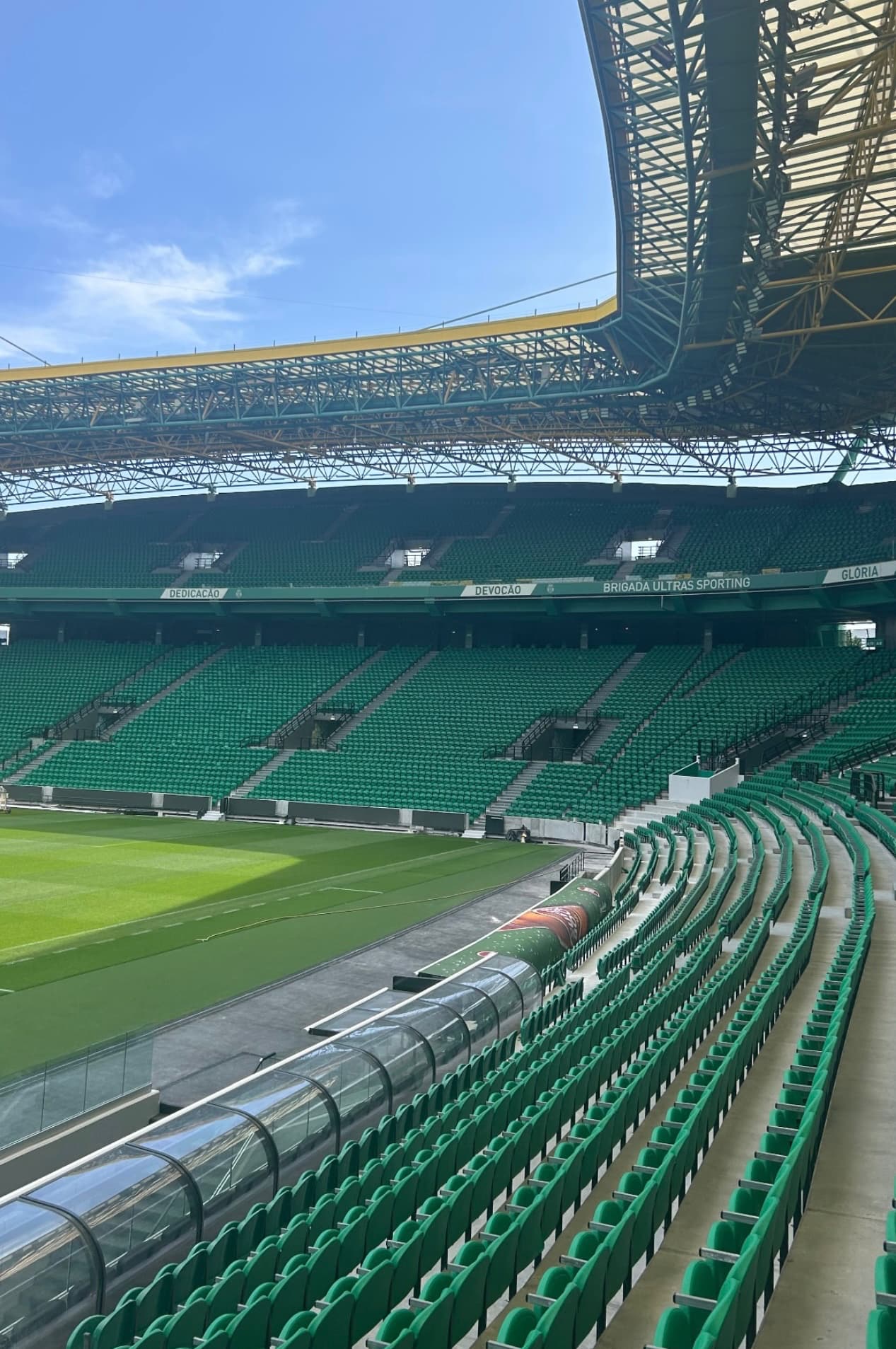 SCP Alvalade 2.0 - Obras 05 Setembro de 2025 - cadeiras.jpeg