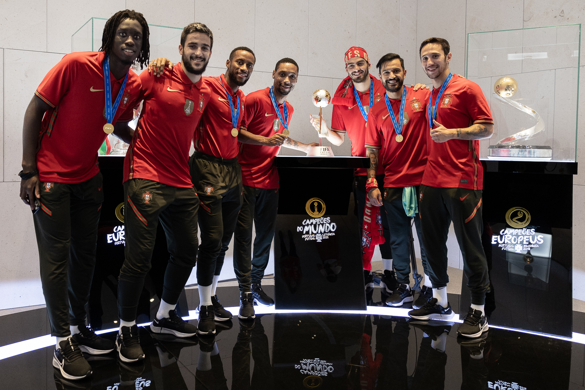 Os 7 Campeões do Mundo de Futsal - 2021.jpg