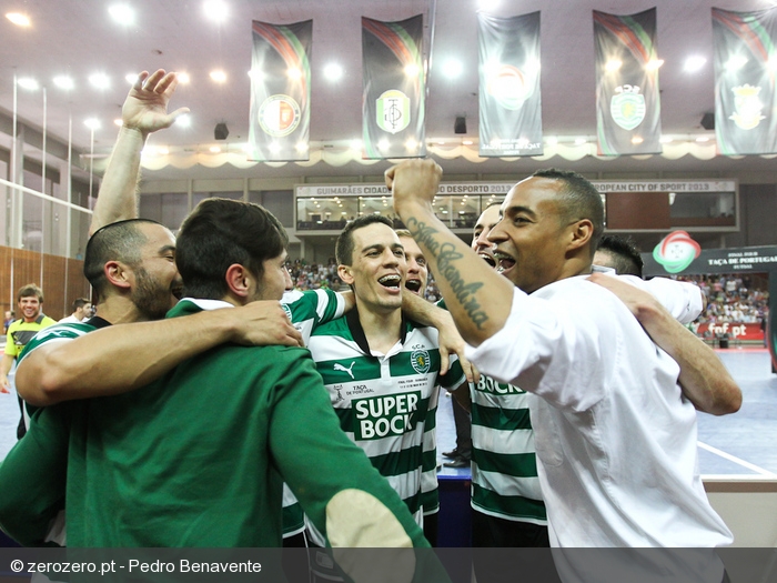 Ficheiro:FutsalTaça2013e.jpg
