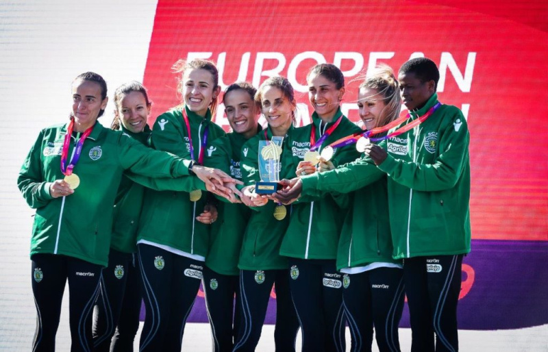 Ficheiro:Seniores-Sporting-CP-Equipas-Feminino-2019.jpg