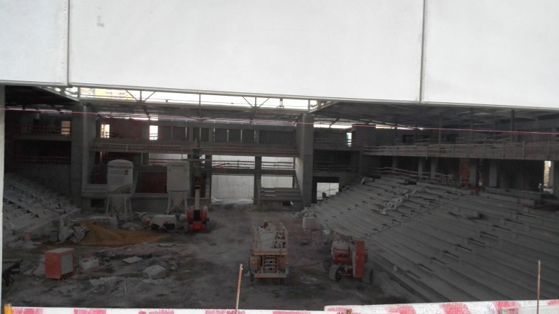 Ficheiro:2016-07-25 -4- Pavilhão João Rocha.jpg