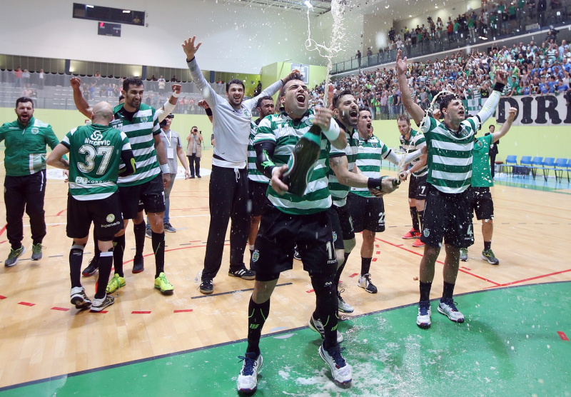 Ficheiro:Festa do Campeonato 2016.17.jpg