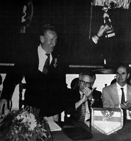 Ficheiro:Ricardo-Ferraz-homenagem-1994.jpg