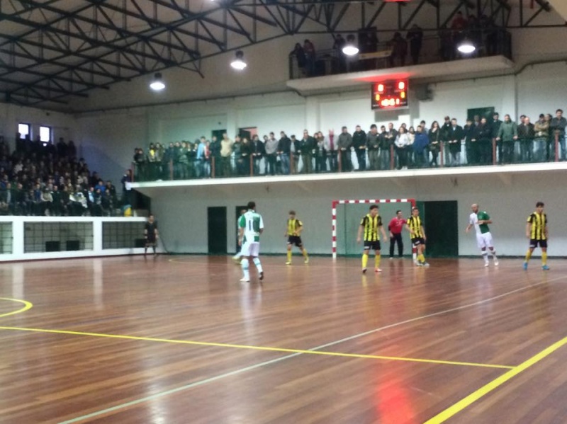 Ficheiro:2015-02-15-Futsal.jpg