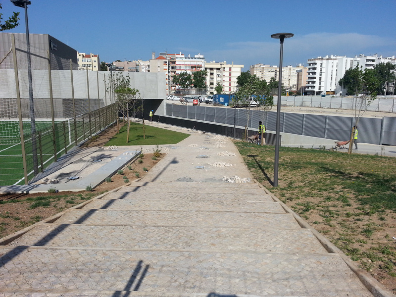 Ficheiro:2017-06-14 -b- Pavilhão João Rocha.jpg