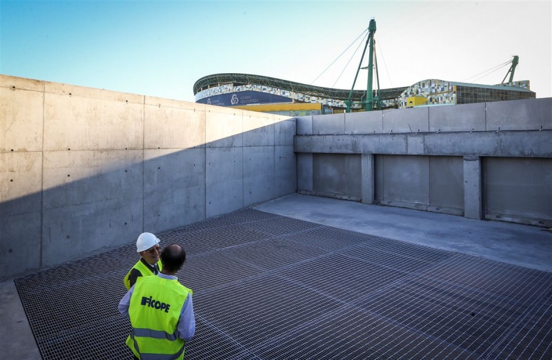 Ficheiro:2016-09-29 -d- Pavilhão João Rocha.JPG