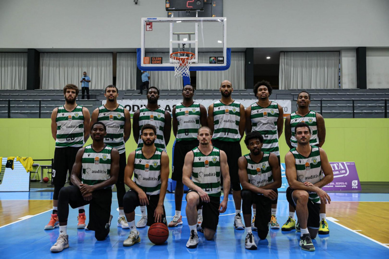 Ficheiro:Basquetebol-Sporting-2020-21.jpg