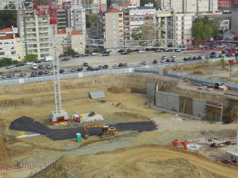 Ficheiro:2015-10-04 - Pavilhão João Rocha.jpg
