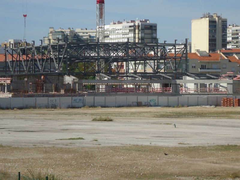 Ficheiro:2016-06-01 -b- Pavilhão João Rocha.JPG