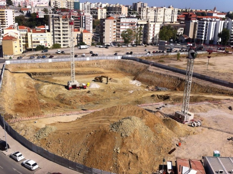 Ficheiro:2015-09-20 - Pavilhão João Rocha.jpg