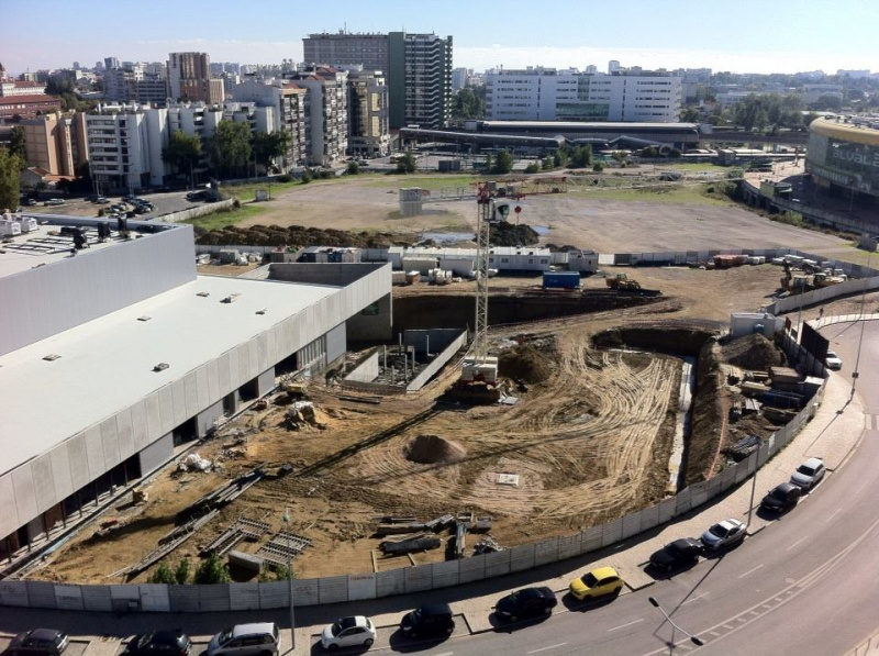 Ficheiro:2016-11-13 -b- Pavilhão João Rocha.jpg