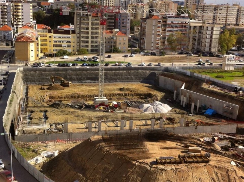 Ficheiro:2015-11-22 - Pavilhão João Rocha.jpg