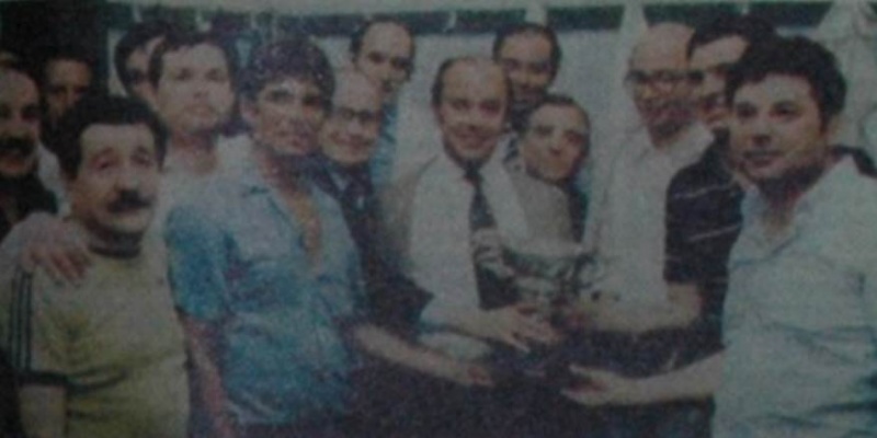 Ficheiro:HóqueiTT1981FinalTaça.jpg