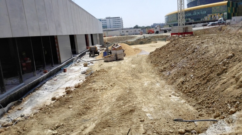 Ficheiro:2016-09-05 -a- Pavilhão João Rocha.jpg