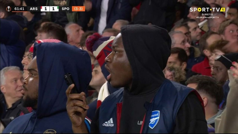 Ficheiro:Boca aberta.jpg