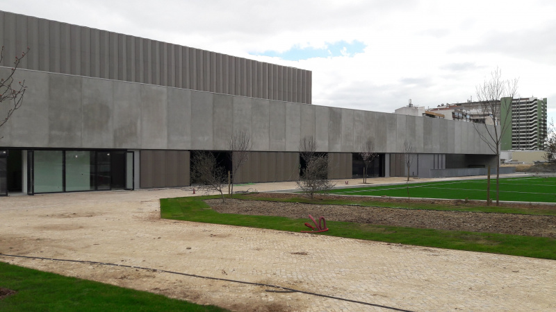 Ficheiro:2017-02-27 -b- Pavilhão João Rocha.jpg