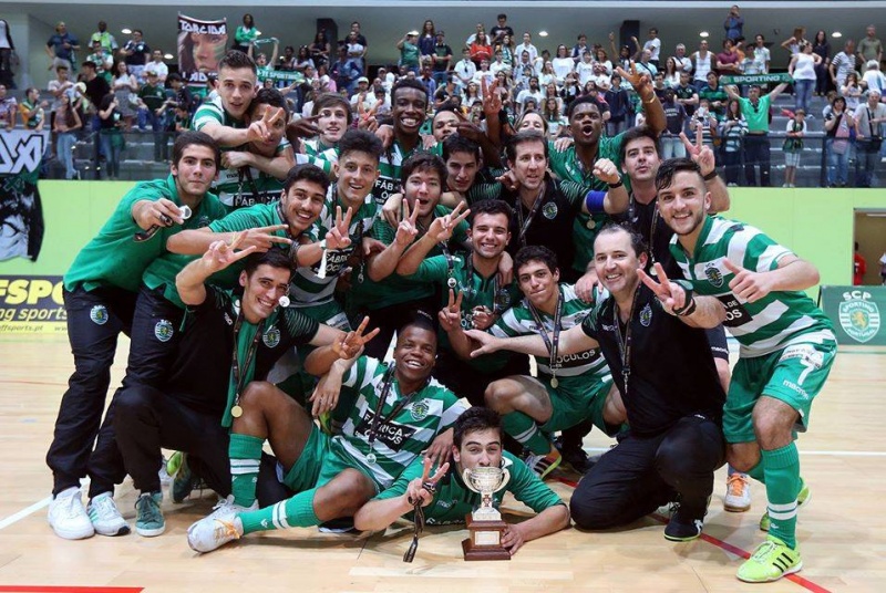 Ficheiro:2014-15 - Juniores.jpg