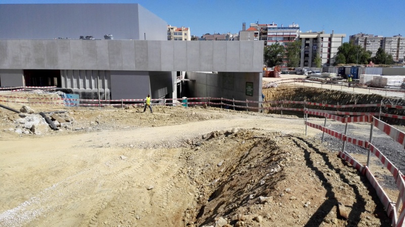 Ficheiro:2016-09-30 -b- Pavilhão João Rocha.jpg