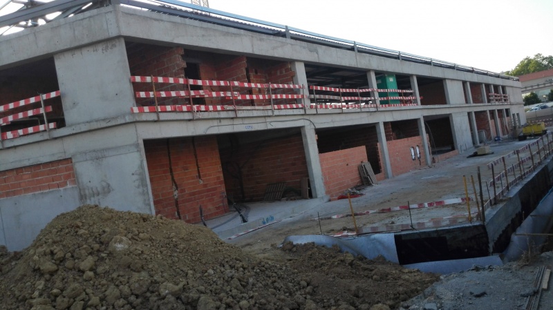 Ficheiro:2016-07-04 -d- Pavilhão João Rocha.jpg