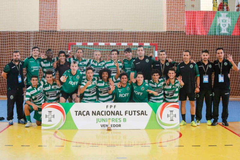 Ficheiro:2014-15 - Equipa Juvenis.jpg
