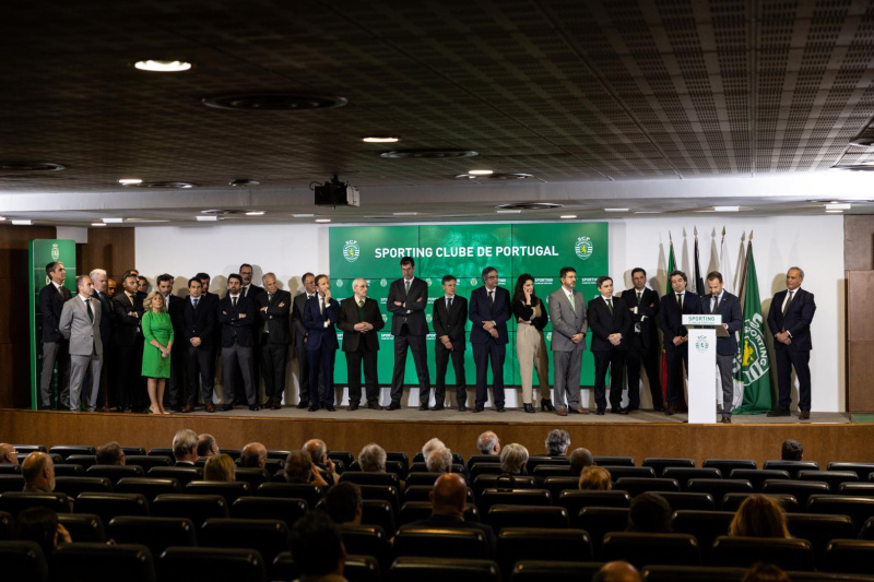 Ficheiro:Tomada de posse 2022.jpg