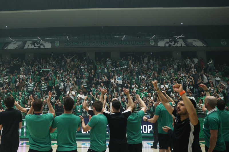 Ficheiro:A Festa no PJR.jpg