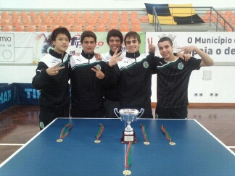 Ficheiro:Ténis-de-Mesa-2011-12-juniores.jpg