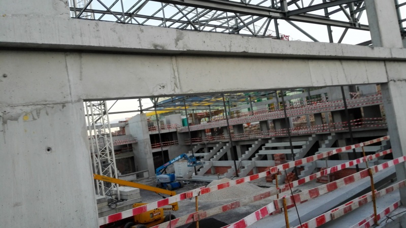 Ficheiro:2016-06-04 -k- Pavilhão João Rocha.jpg