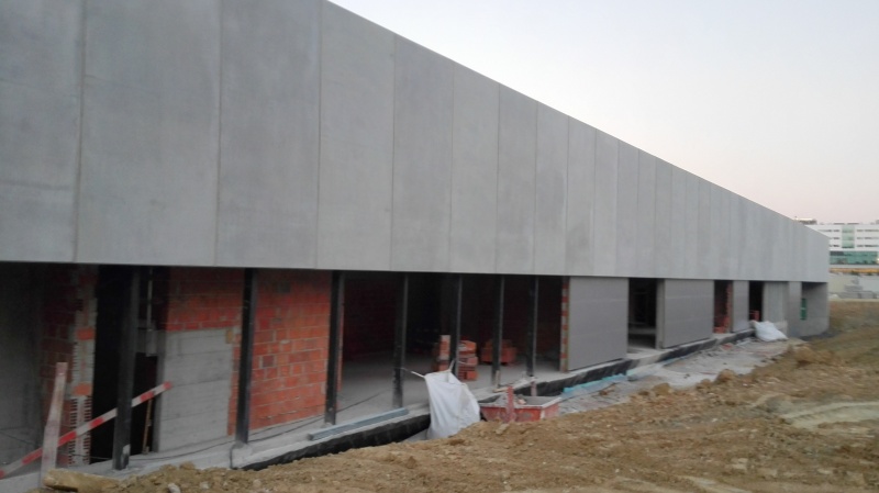 Ficheiro:2016-08-12 -2- Pavilhão João Rocha.jpg