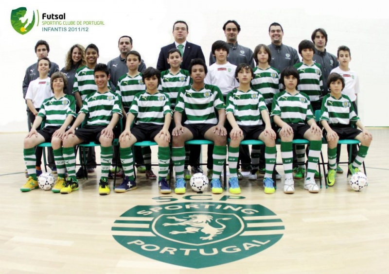 Ficheiro:2011-12 - Equipa Infantis.jpg