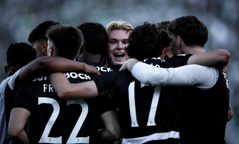 Ficheiro:Harder Jamor.jpg