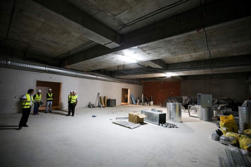 Ficheiro:2016-09-29 -f- Pavilhão João Rocha.JPG