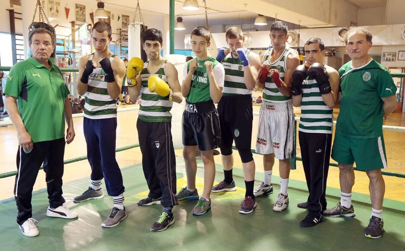 Ficheiro:SecçãoDeBoxeNOV2015.jpg