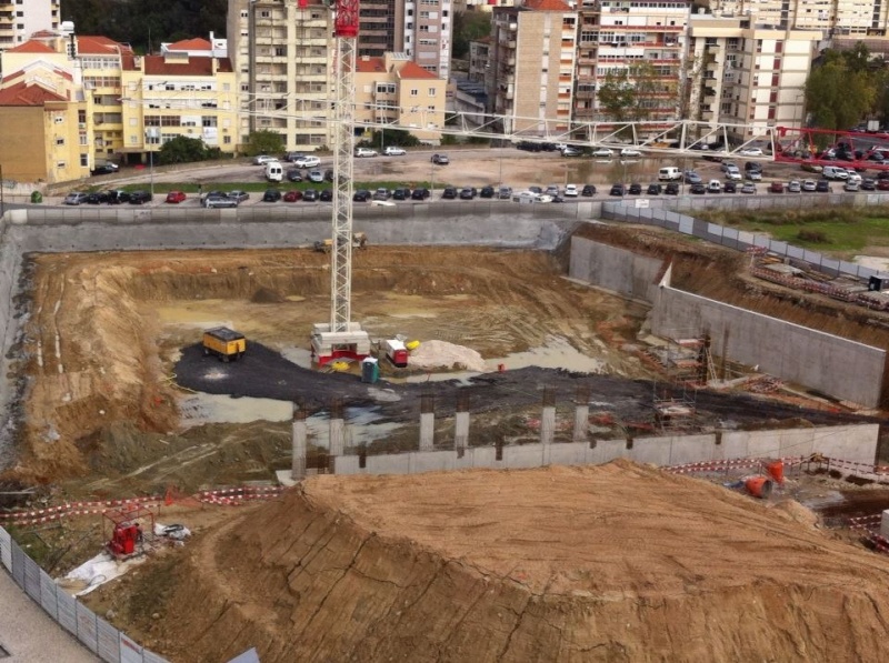 Ficheiro:2015-10-31 - Pavilhão João Rocha.jpg