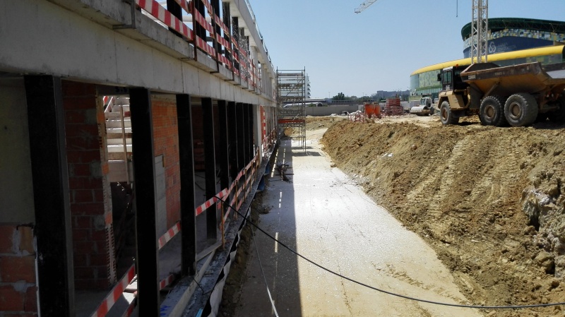 Ficheiro:2016-07-03 -d- Pavilhão João Rocha.jpg