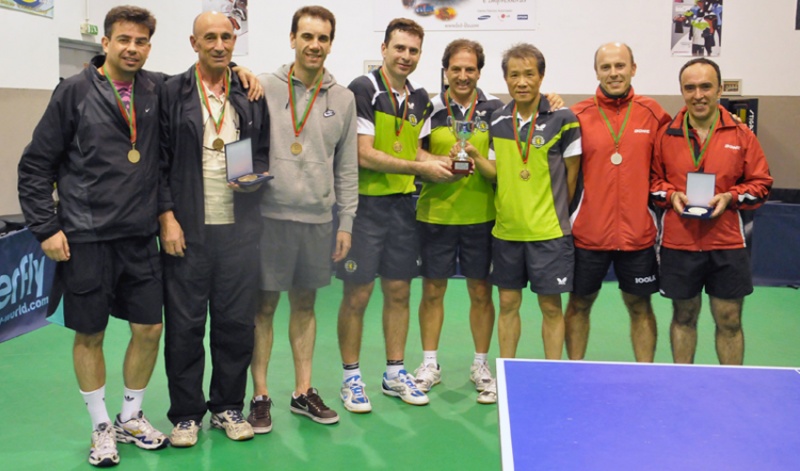 Ficheiro:Ténis-de-Mesa-2012-13 veteranos.jpg