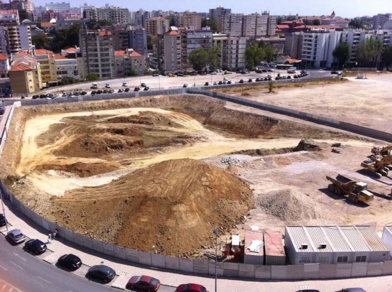 Ficheiro:2015-09-06 - Pavilhão João Rocha.jpg