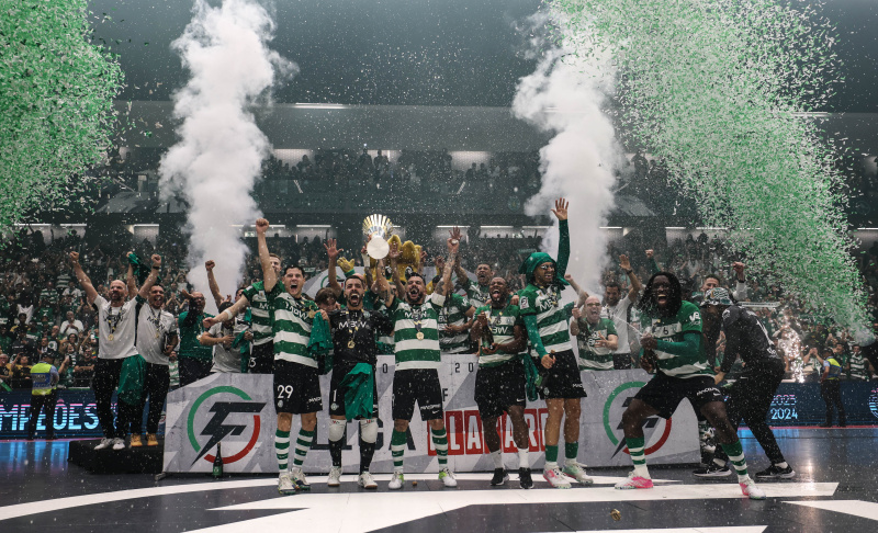 Ficheiro:Tetracampeões futsal 2024 (2).jpg