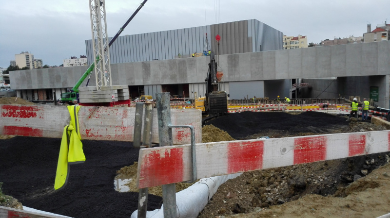 Ficheiro:2016-12-02 -b- Pavilhão João Rocha.jpg