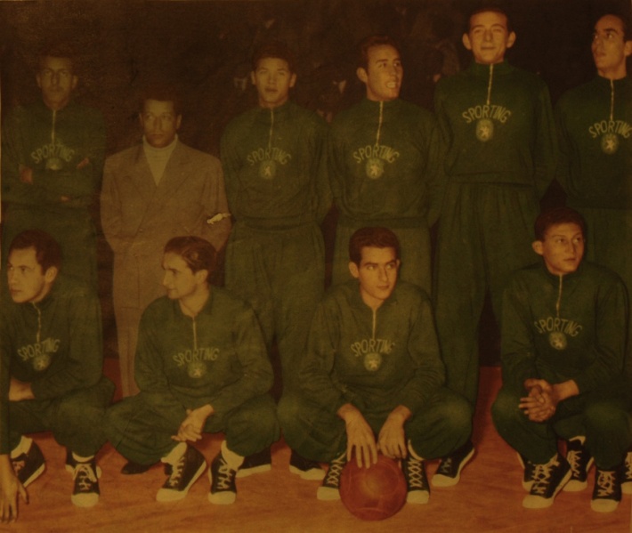 Ficheiro:Basquetebol-Sporting-1956-57.jpg
